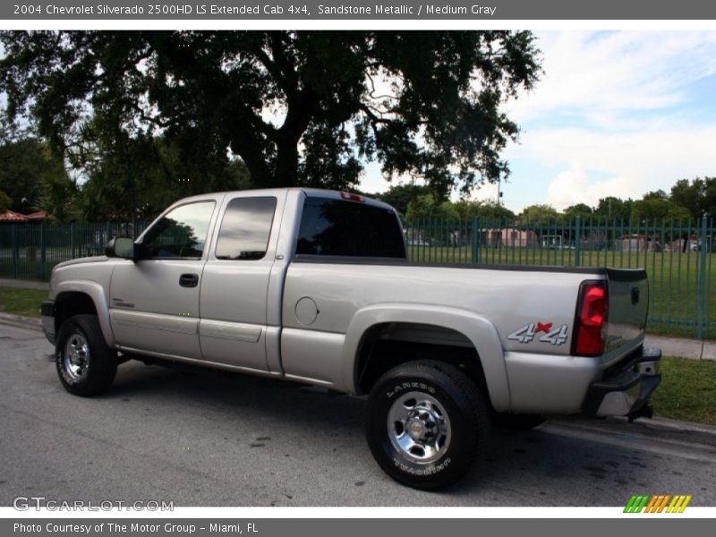 Sandstone Metallic / Medium Gray 2004 Chevrolet Silverado 2500HD LS Extended Cab 4x4