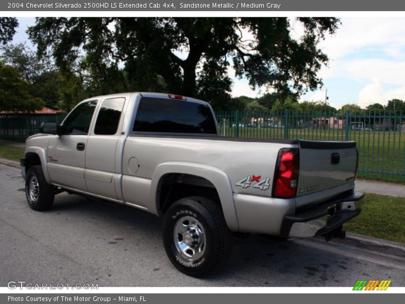 Sandstone Metallic / Medium Gray 2004 Chevrolet Silverado 2500HD LS Extended Cab 4x4