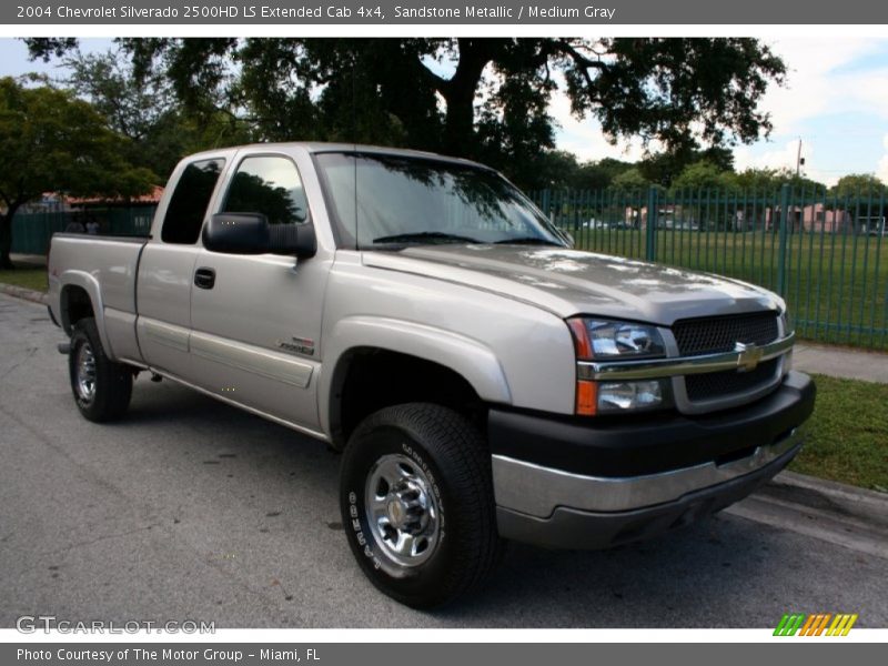 Sandstone Metallic / Medium Gray 2004 Chevrolet Silverado 2500HD LS Extended Cab 4x4