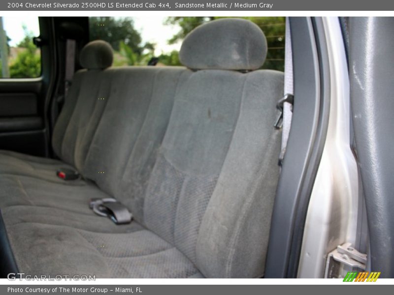 Sandstone Metallic / Medium Gray 2004 Chevrolet Silverado 2500HD LS Extended Cab 4x4