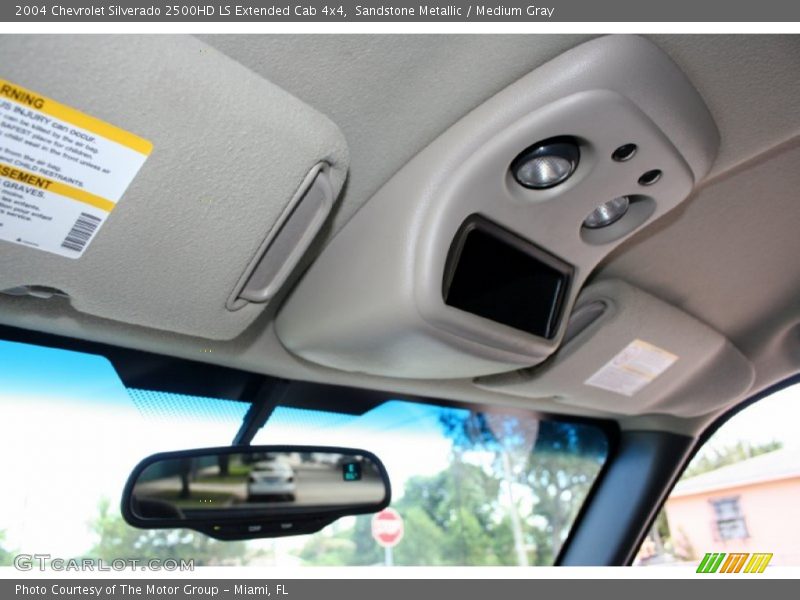 Sandstone Metallic / Medium Gray 2004 Chevrolet Silverado 2500HD LS Extended Cab 4x4