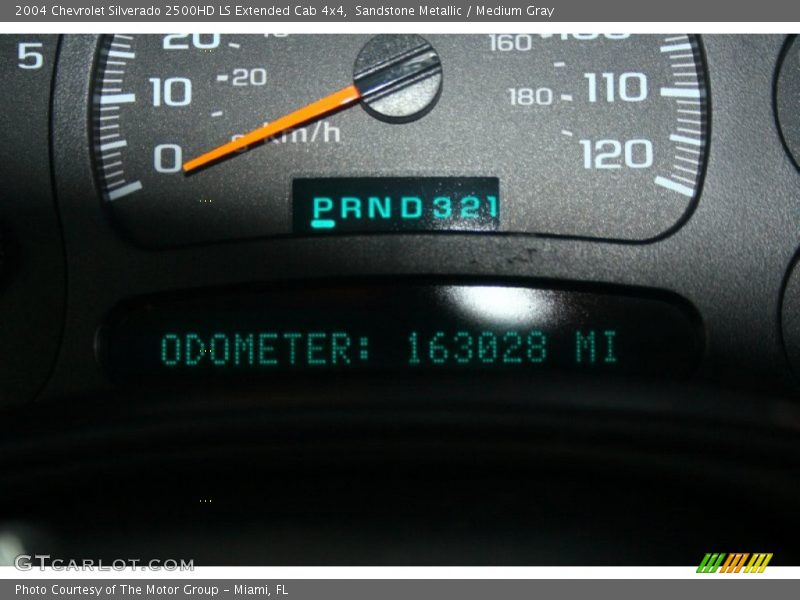 Sandstone Metallic / Medium Gray 2004 Chevrolet Silverado 2500HD LS Extended Cab 4x4