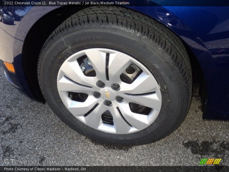 Blue Topaz Metallic / Jet Black/Medium Titanium 2012 Chevrolet Cruze LS