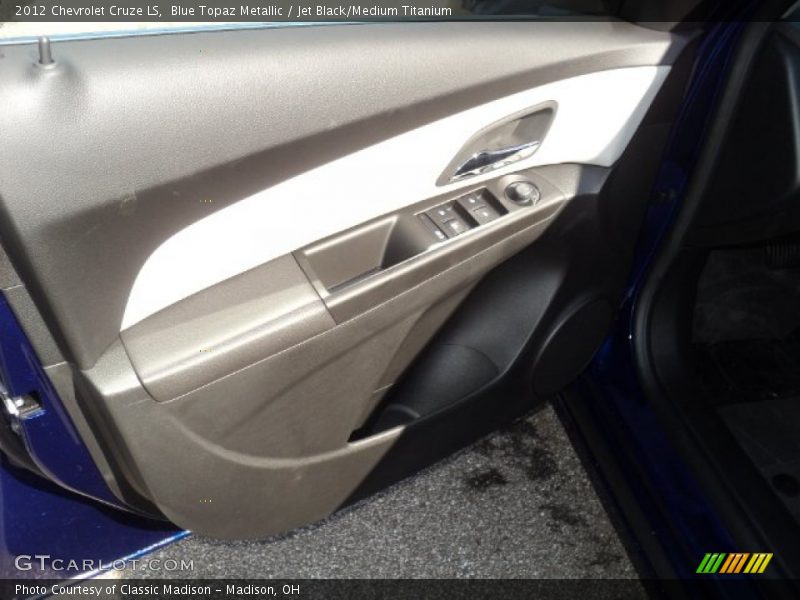 Blue Topaz Metallic / Jet Black/Medium Titanium 2012 Chevrolet Cruze LS