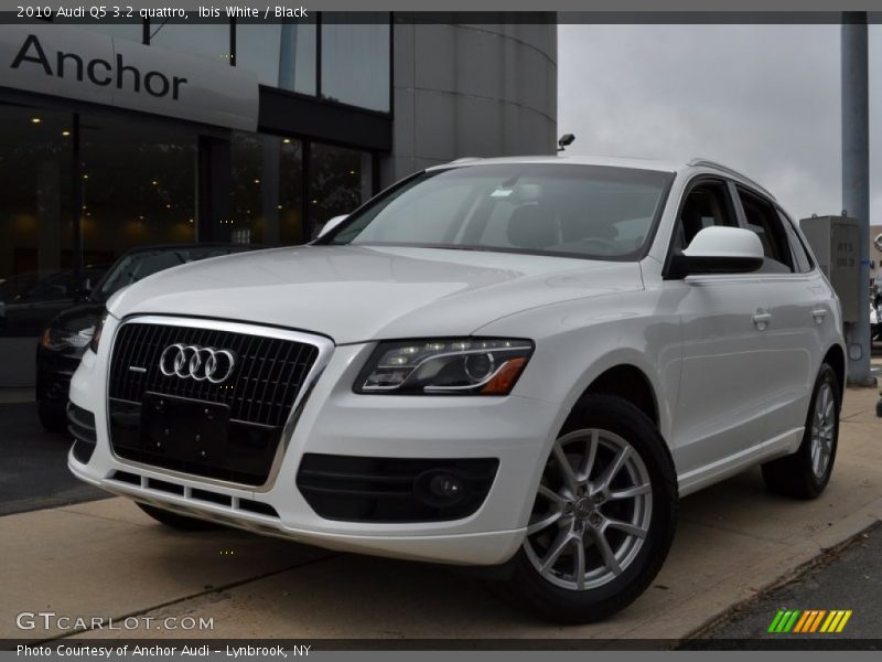 Ibis White / Black 2010 Audi Q5 3.2 quattro