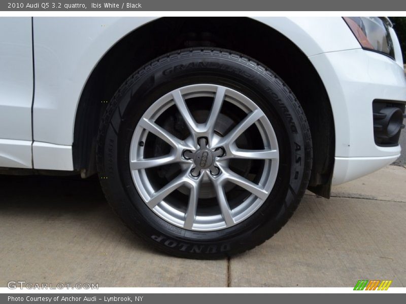 Ibis White / Black 2010 Audi Q5 3.2 quattro