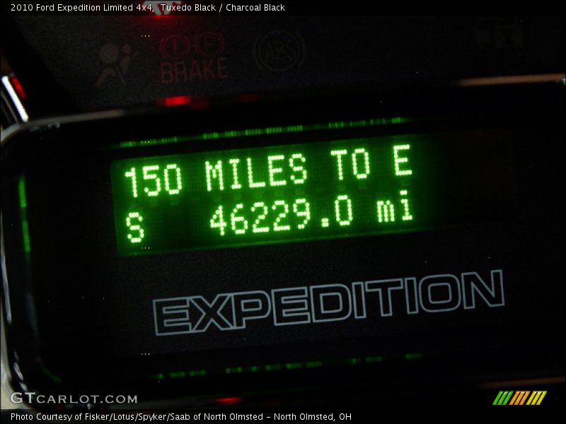 Tuxedo Black / Charcoal Black 2010 Ford Expedition Limited 4x4