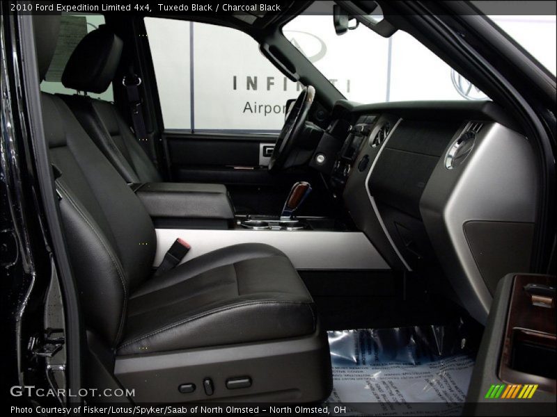 Tuxedo Black / Charcoal Black 2010 Ford Expedition Limited 4x4