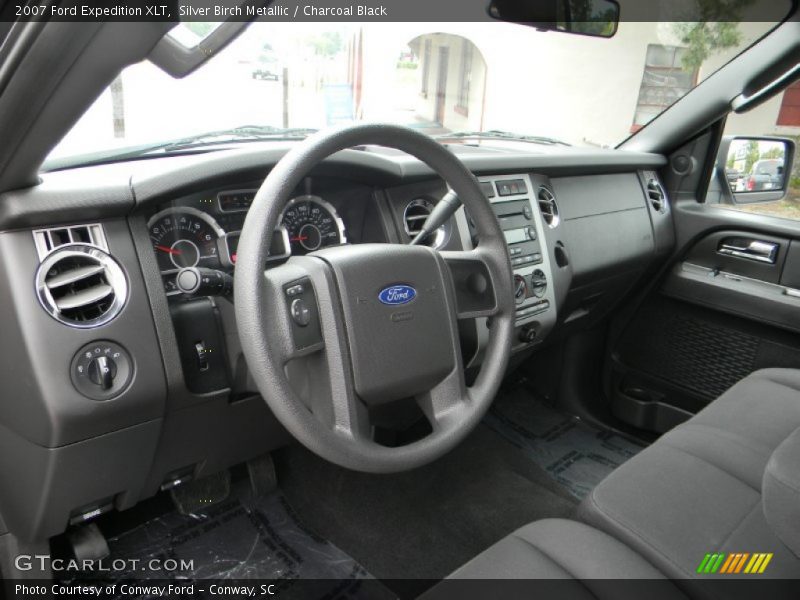 Silver Birch Metallic / Charcoal Black 2007 Ford Expedition XLT