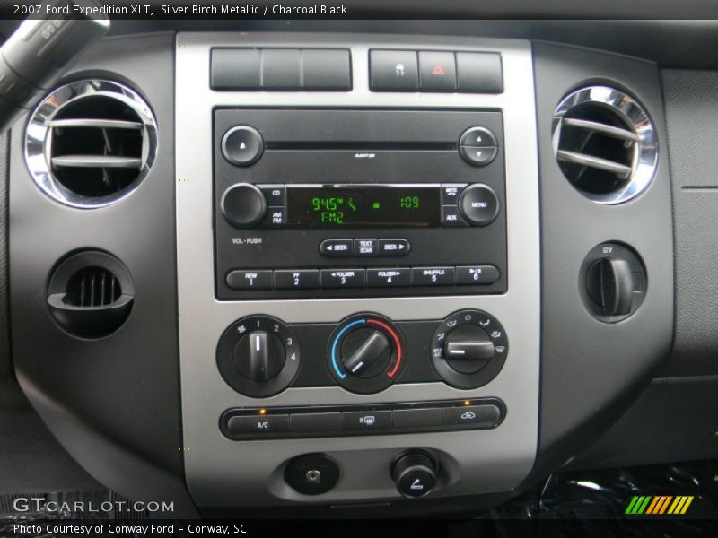 Silver Birch Metallic / Charcoal Black 2007 Ford Expedition XLT