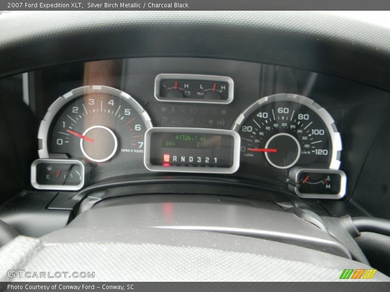Silver Birch Metallic / Charcoal Black 2007 Ford Expedition XLT