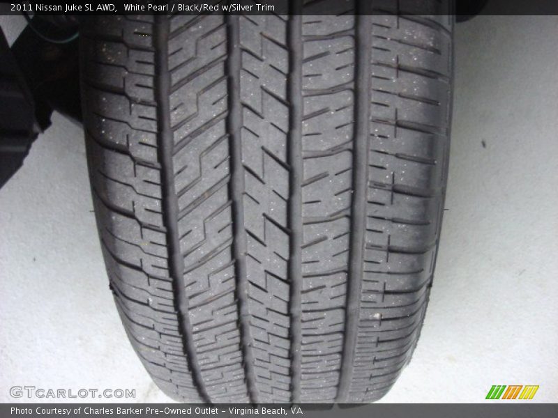 White Pearl / Black/Red w/Silver Trim 2011 Nissan Juke SL AWD