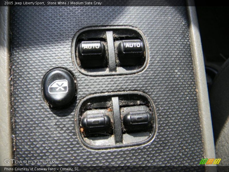 Stone White / Medium Slate Gray 2005 Jeep Liberty Sport