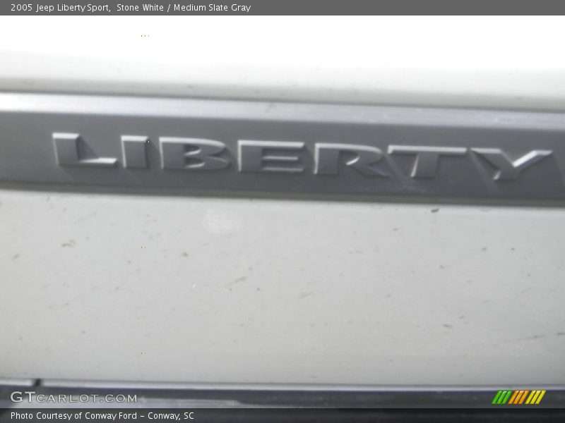 Stone White / Medium Slate Gray 2005 Jeep Liberty Sport