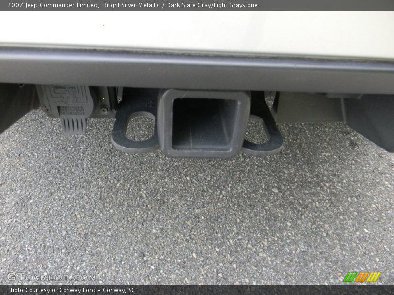 Bright Silver Metallic / Dark Slate Gray/Light Graystone 2007 Jeep Commander Limited