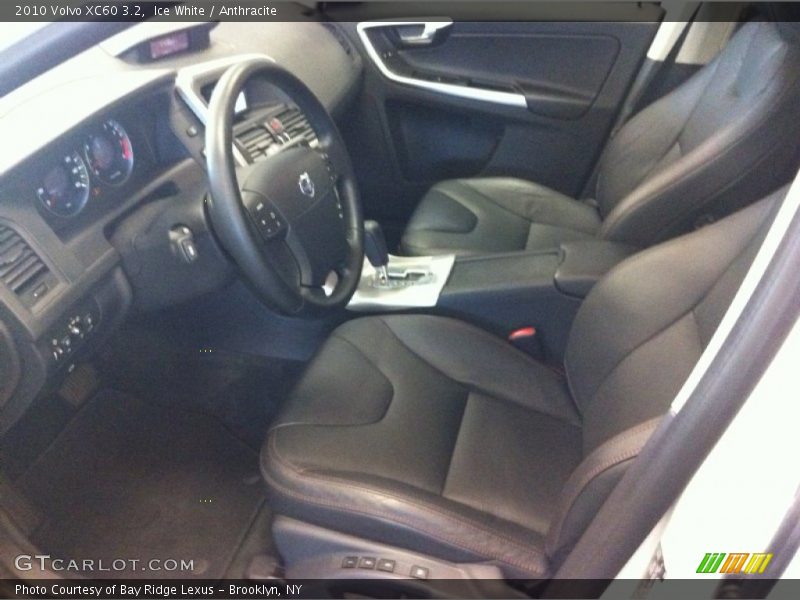 Ice White / Anthracite 2010 Volvo XC60 3.2