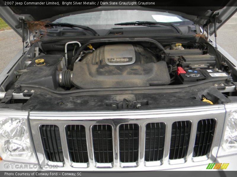 Bright Silver Metallic / Dark Slate Gray/Light Graystone 2007 Jeep Commander Limited