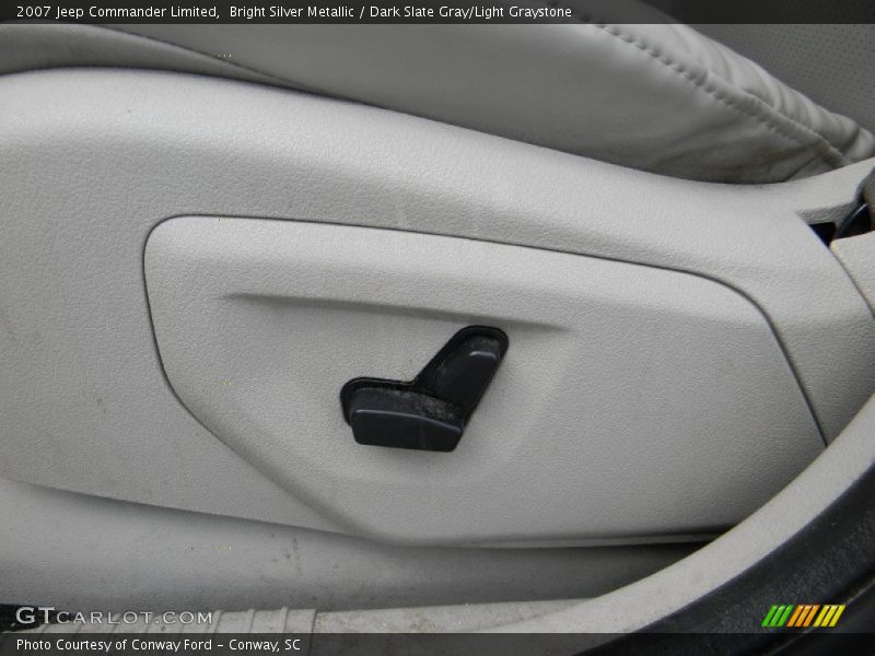 Bright Silver Metallic / Dark Slate Gray/Light Graystone 2007 Jeep Commander Limited