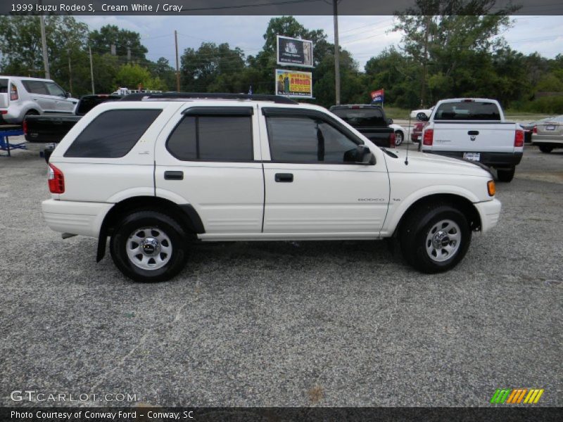  1999 Rodeo S Cream White