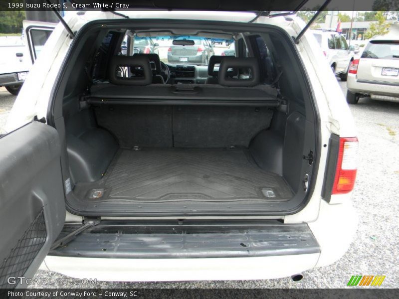 Cream White / Gray 1999 Isuzu Rodeo S