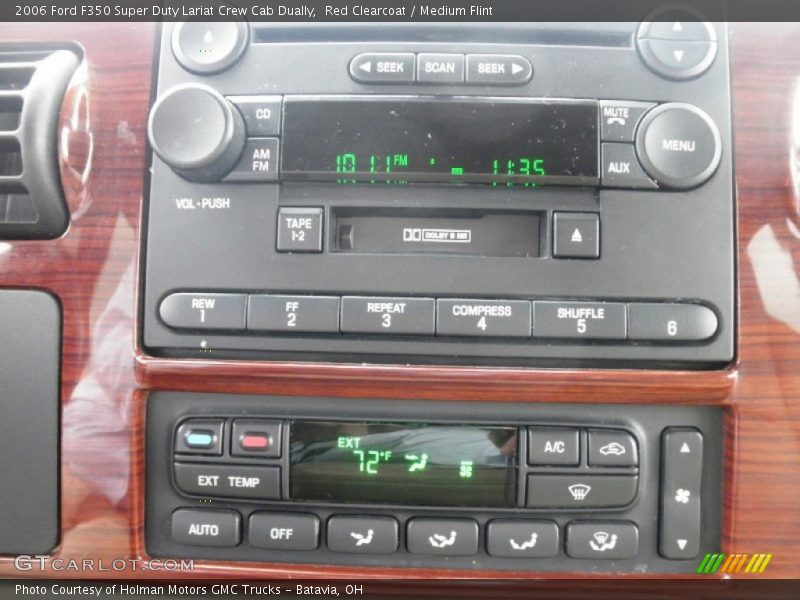 Audio System of 2006 F350 Super Duty Lariat Crew Cab Dually