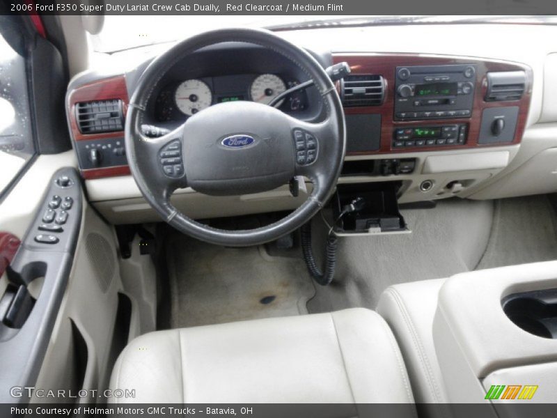 Dashboard of 2006 F350 Super Duty Lariat Crew Cab Dually