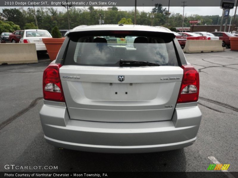 Bright Silver Metallic / Dark Slate Gray 2010 Dodge Caliber SXT