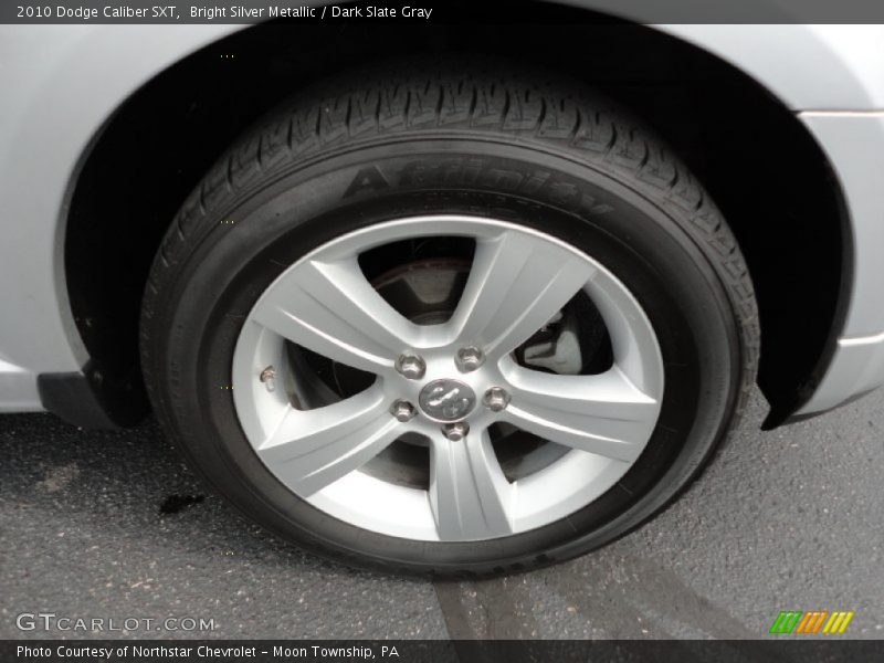Bright Silver Metallic / Dark Slate Gray 2010 Dodge Caliber SXT