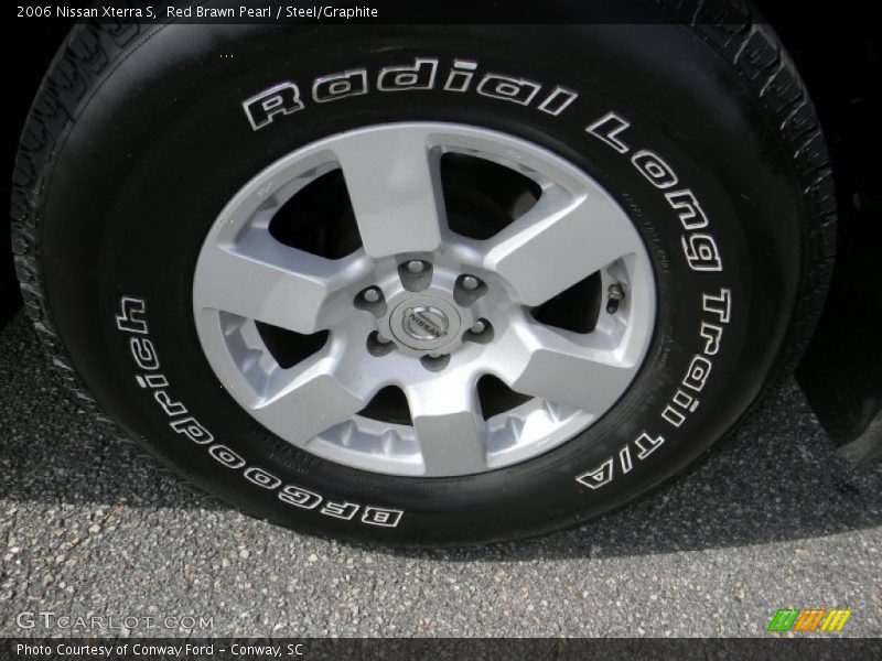 Red Brawn Pearl / Steel/Graphite 2006 Nissan Xterra S