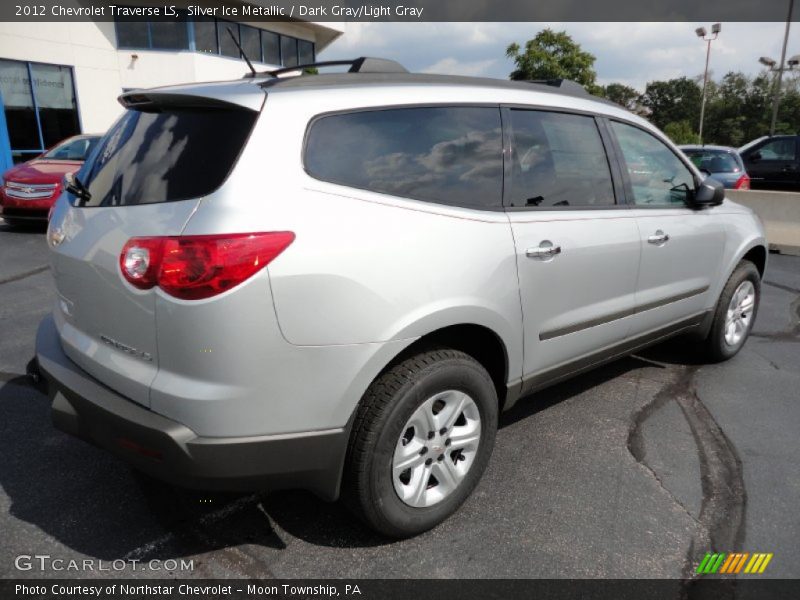  2012 Traverse LS Silver Ice Metallic