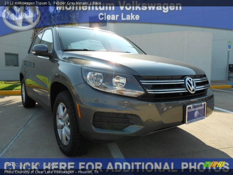 Pepper Gray Metallic / Black 2012 Volkswagen Tiguan S