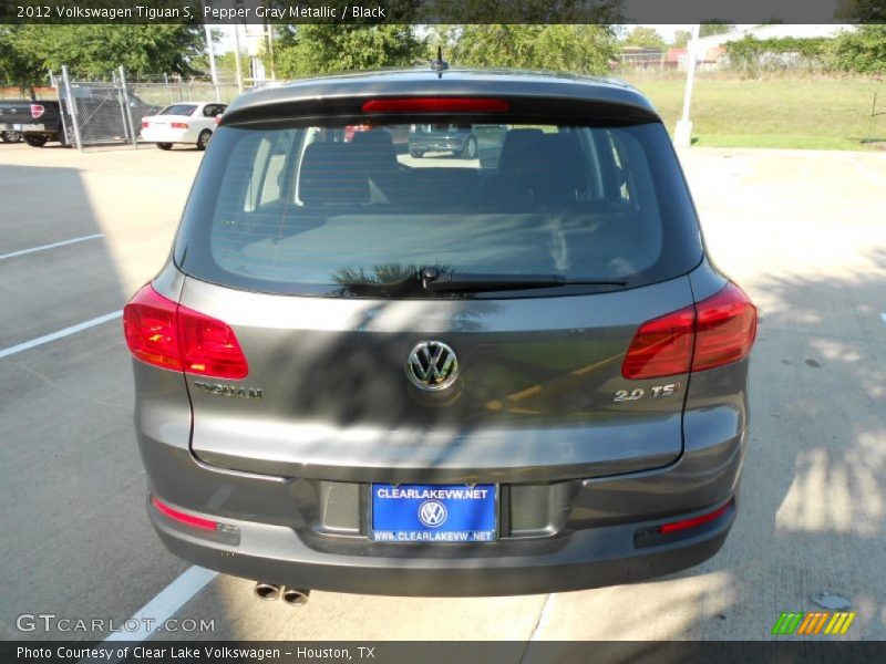 Pepper Gray Metallic / Black 2012 Volkswagen Tiguan S