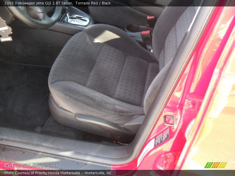 Tornado Red / Black 2003 Volkswagen Jetta GLS 1.8T Sedan