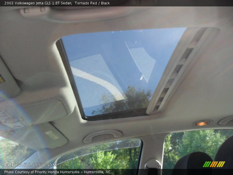 Tornado Red / Black 2003 Volkswagen Jetta GLS 1.8T Sedan