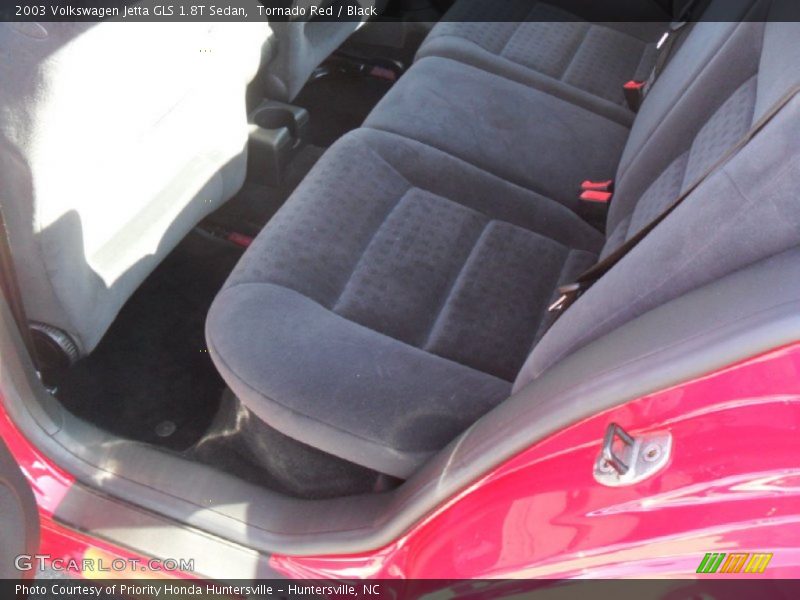 Tornado Red / Black 2003 Volkswagen Jetta GLS 1.8T Sedan