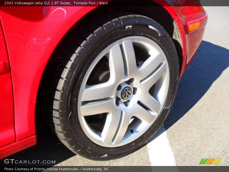 Tornado Red / Black 2003 Volkswagen Jetta GLS 1.8T Sedan