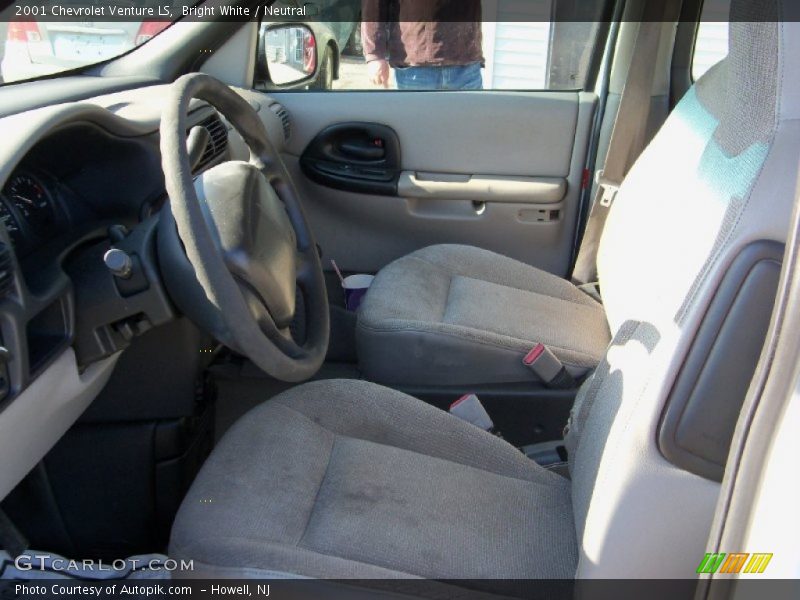 Bright White / Neutral 2001 Chevrolet Venture LS