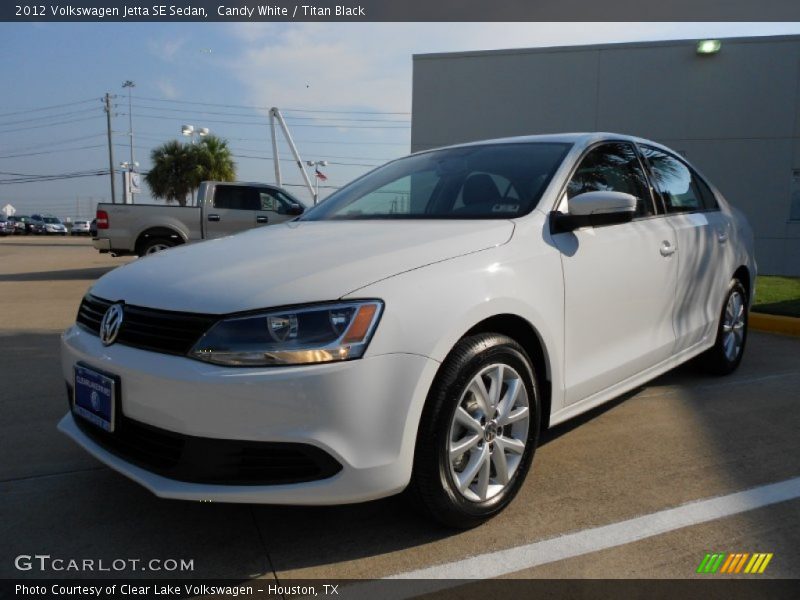 Candy White / Titan Black 2012 Volkswagen Jetta SE Sedan