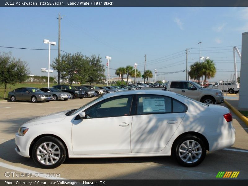 Candy White / Titan Black 2012 Volkswagen Jetta SE Sedan