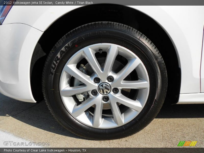 Candy White / Titan Black 2012 Volkswagen Jetta SE Sedan