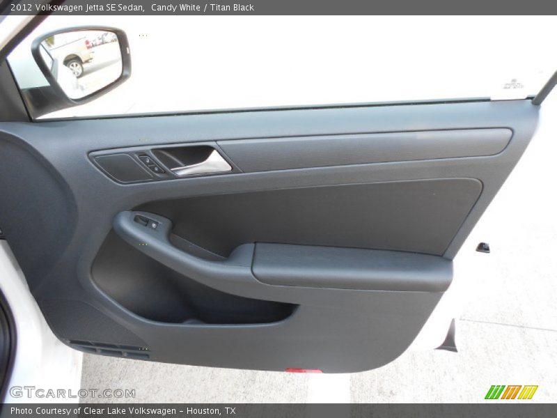 Candy White / Titan Black 2012 Volkswagen Jetta SE Sedan