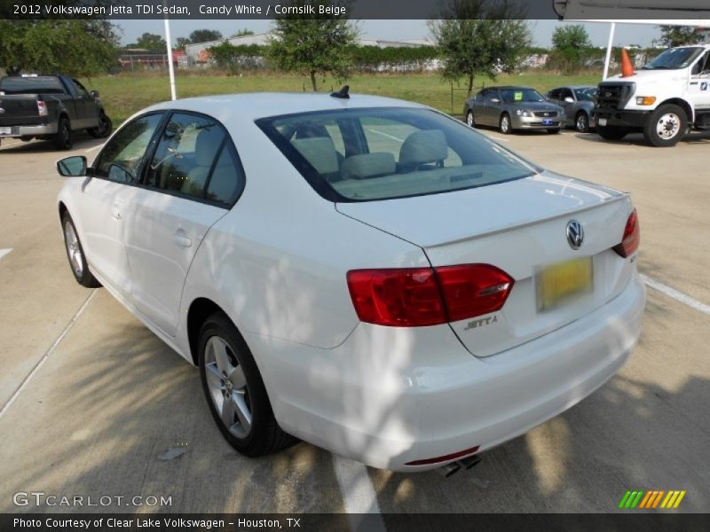 Candy White / Cornsilk Beige 2012 Volkswagen Jetta TDI Sedan