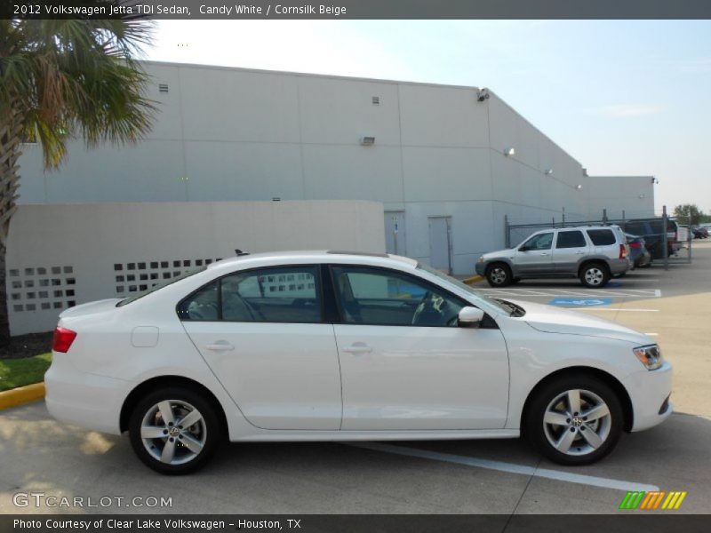 Candy White / Cornsilk Beige 2012 Volkswagen Jetta TDI Sedan
