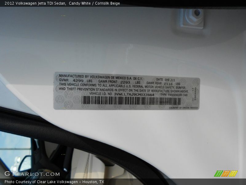Candy White / Cornsilk Beige 2012 Volkswagen Jetta TDI Sedan