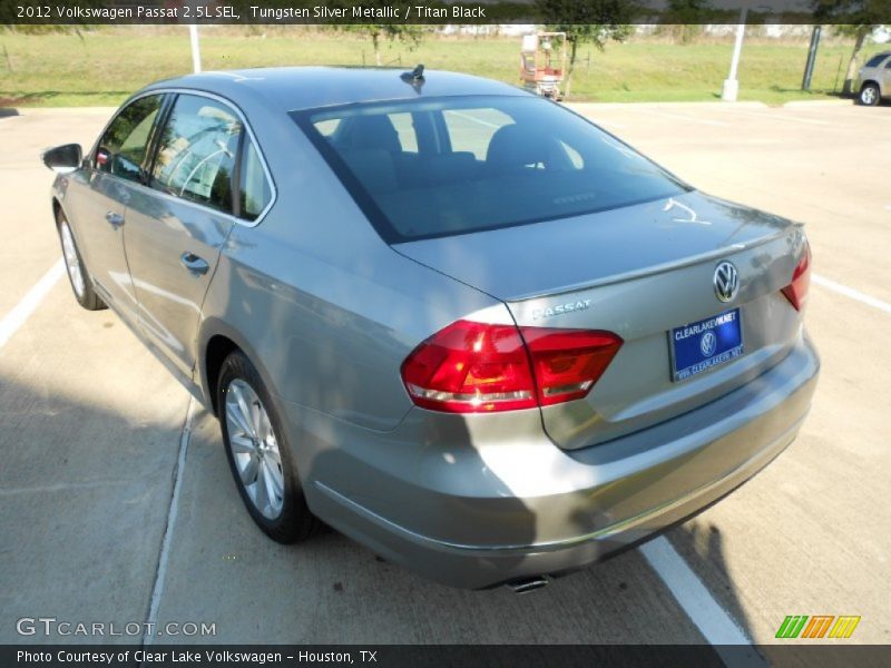 Tungsten Silver Metallic / Titan Black 2012 Volkswagen Passat 2.5L SEL