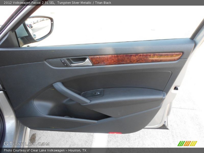 Door Panel of 2012 Passat 2.5L SEL