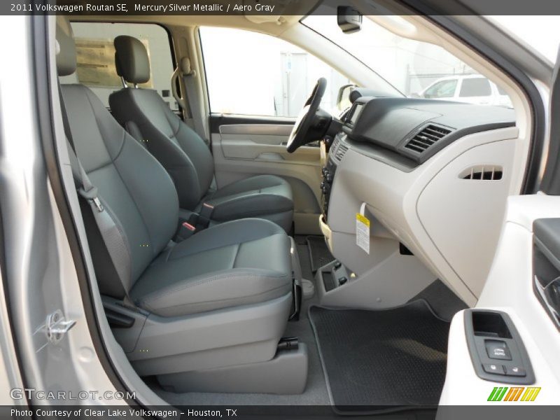 Mercury Silver Metallic / Aero Gray 2011 Volkswagen Routan SE