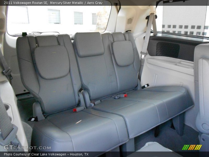 Mercury Silver Metallic / Aero Gray 2011 Volkswagen Routan SE