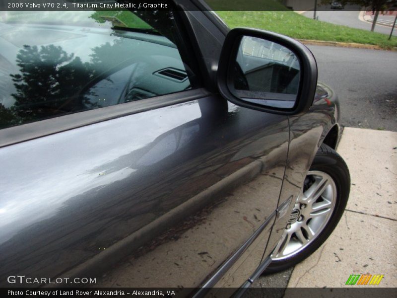 Titanium Gray Metallic / Graphite 2006 Volvo V70 2.4