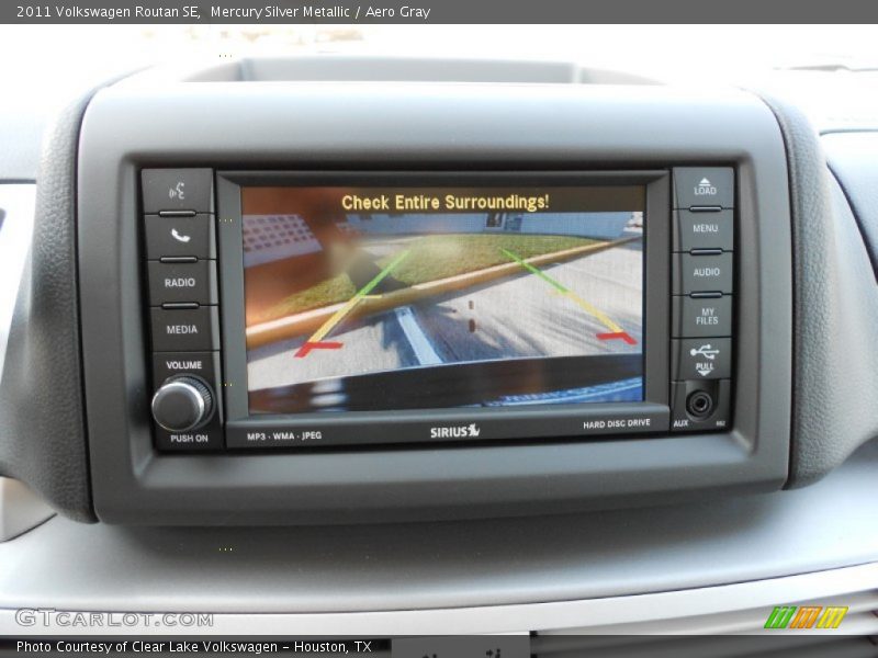 Mercury Silver Metallic / Aero Gray 2011 Volkswagen Routan SE